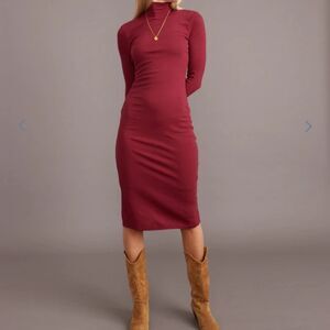MARINE layer Lexi Rib Turtleneck Midi Dress in Rhododendron